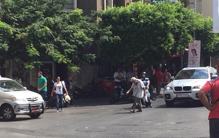 Traffic issues in Hamra… because of an old lady Cop!!